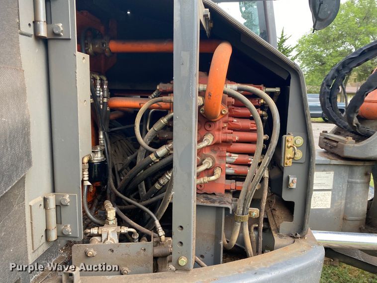 image for item DK6361 2012 Hitachi ZX85USB-3  mini excavator