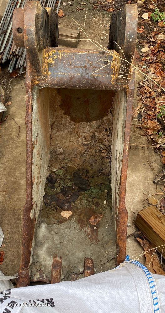 image for item DK6361 2012 Hitachi ZX85USB-3  mini excavator