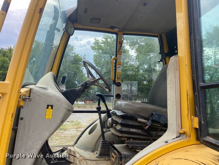 image for item DK6363 2003 Komatsu WB140  backhoe