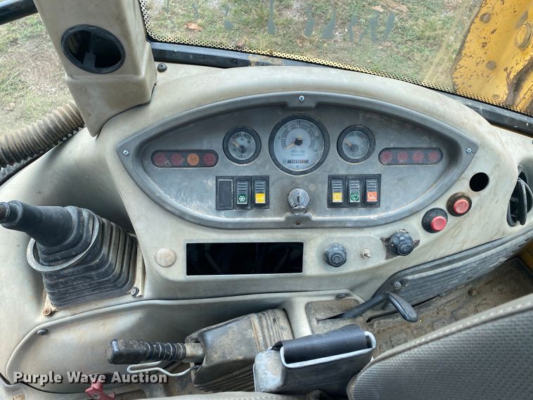 image for item DK6363 2003 Komatsu WB140  backhoe