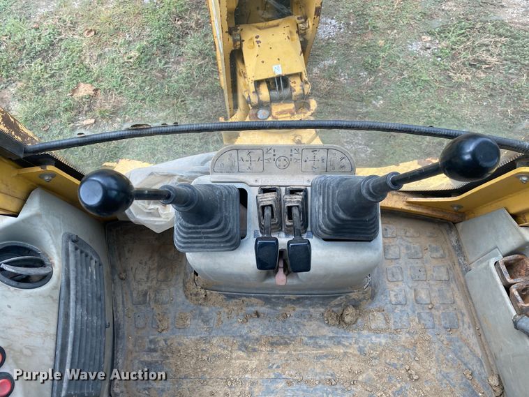 image for item DK6363 2003 Komatsu WB140  backhoe