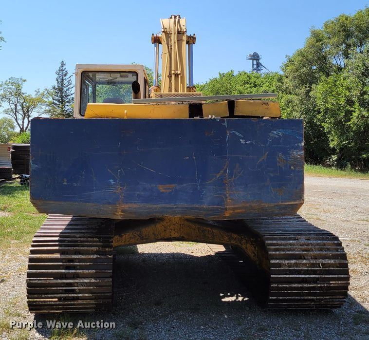 image for item DM2383 Komatsu PC200LC-3  excavator