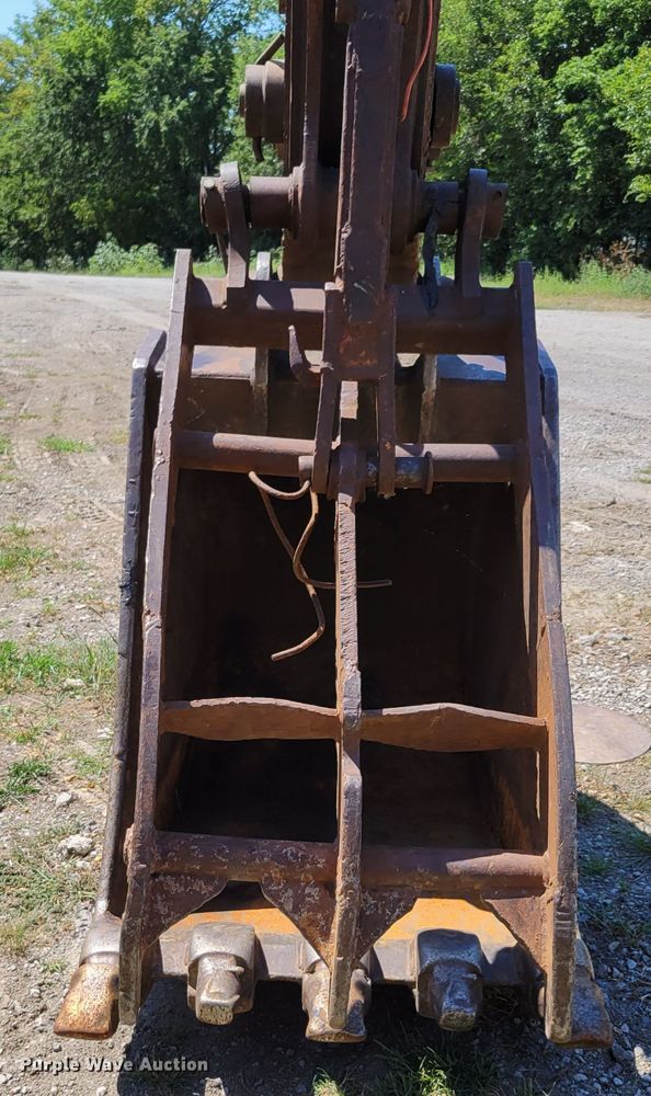 image for item DM2383 Komatsu PC200LC-3  excavator