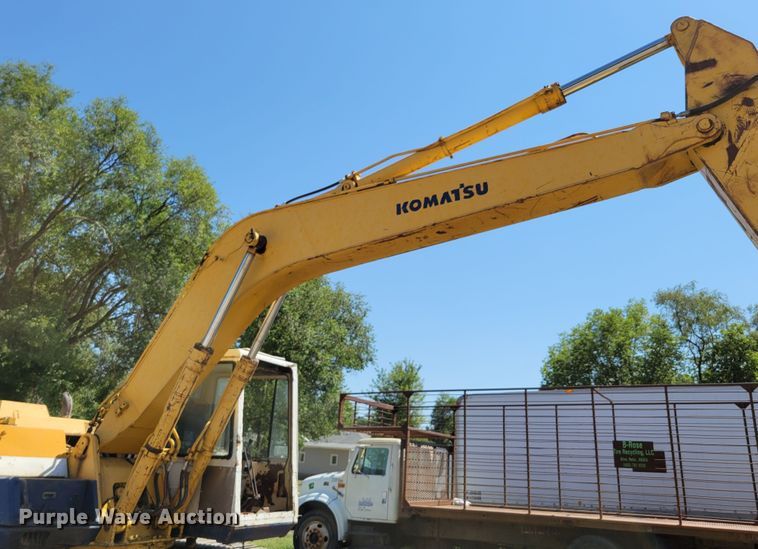 image for item DM2383 Komatsu PC200LC-3  excavator