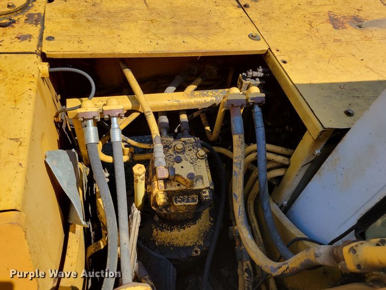 image for item DM2383 Komatsu PC200LC-3  excavator