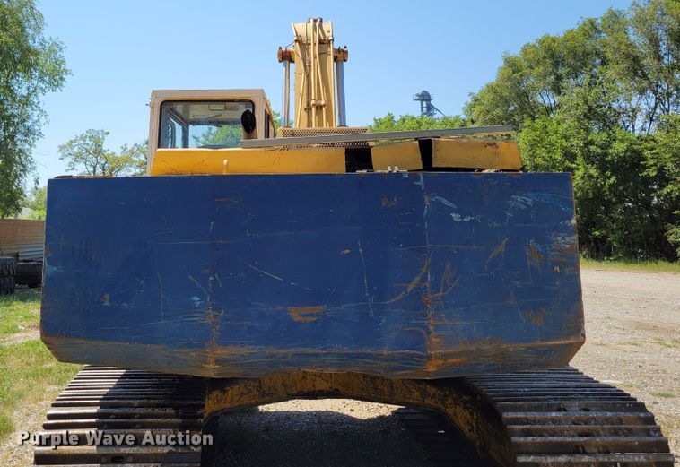 image for item DM2383 Komatsu PC200LC-3  excavator