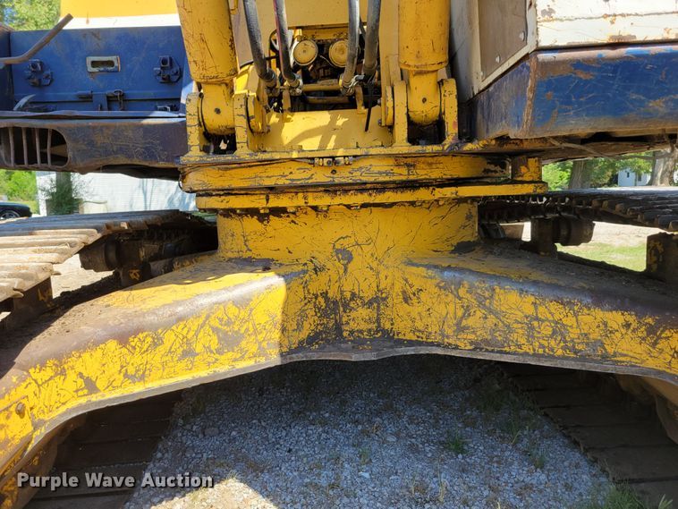 image for item DM2383 Komatsu PC200LC-3  excavator