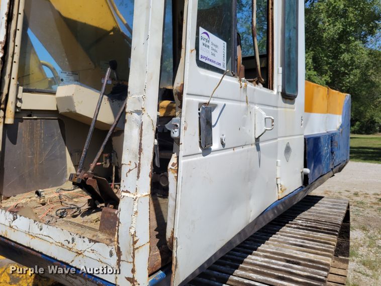 image for item DM2383 Komatsu PC200LC-3  excavator