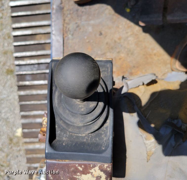 image for item DM2383 Komatsu PC200LC-3  excavator