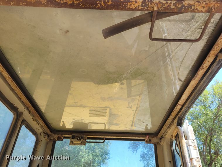 image for item DM2383 Komatsu PC200LC-3  excavator