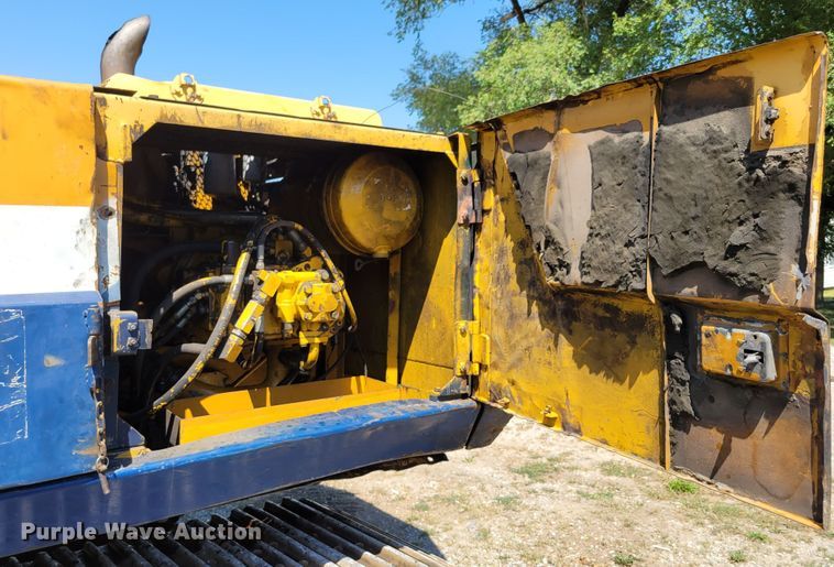 image for item DM2383 Komatsu PC200LC-3  excavator