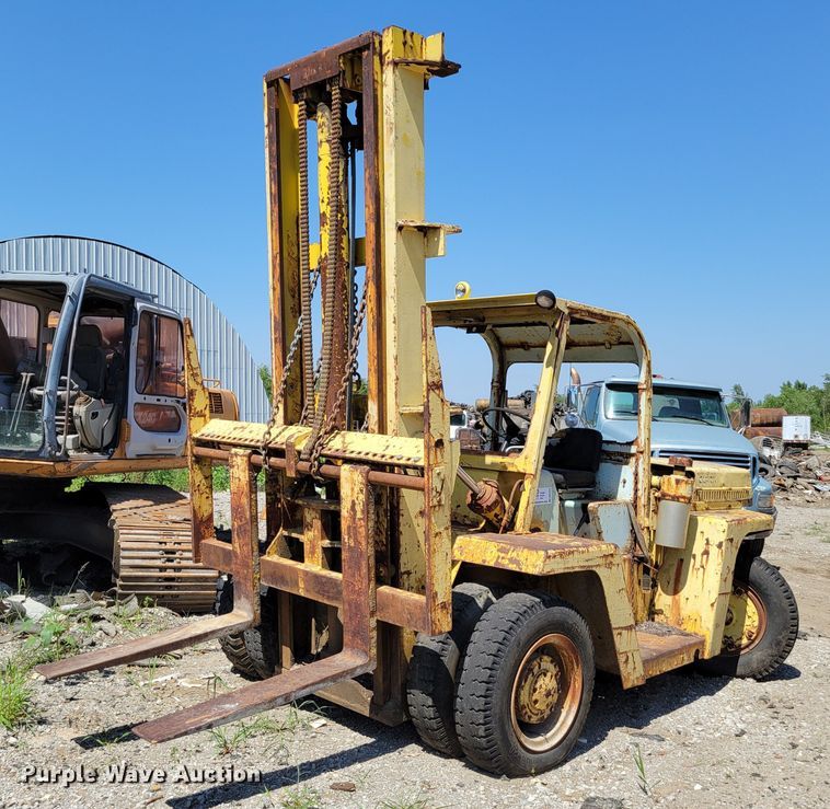 image for item DM2384 Yardlift CHY160B  forklift