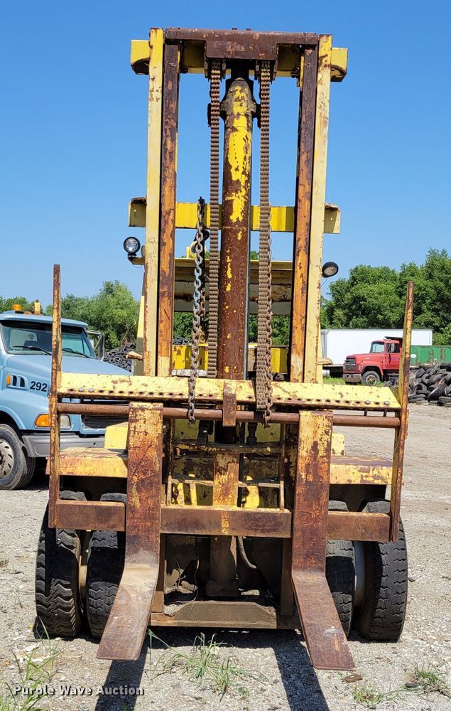 image for item DM2384 Yardlift CHY160B  forklift