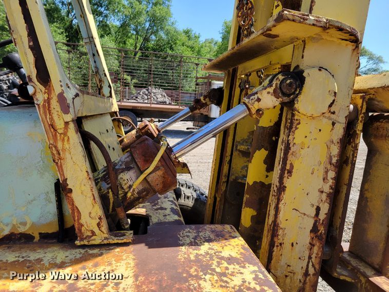 image for item DM2384 Yardlift CHY160B  forklift