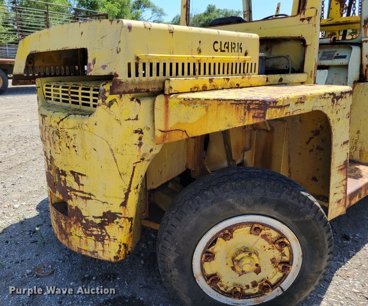 image for item DM2384 Yardlift CHY160B  forklift