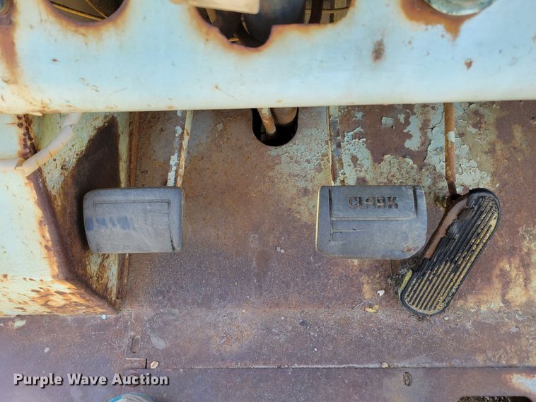 image for item DM2384 Yardlift CHY160B  forklift