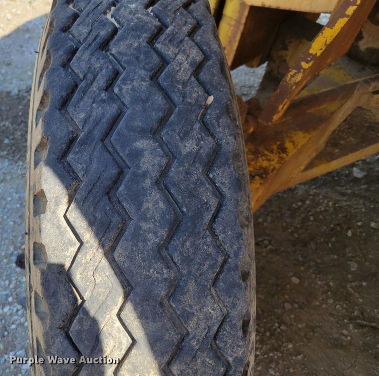 image for item DM2384 Yardlift CHY160B  forklift