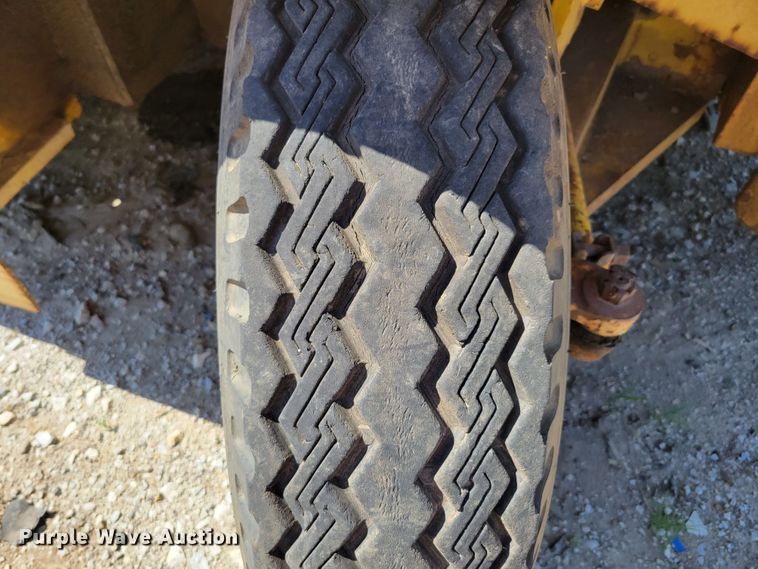 image for item DM2384 Yardlift CHY160B  forklift