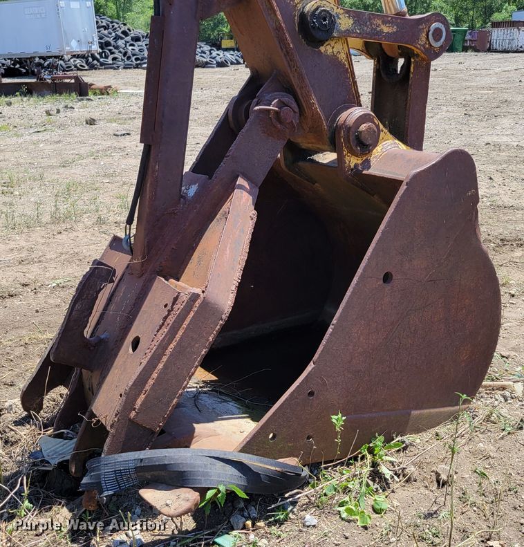 image for item DM2386 1990 Caterpillar E240  excavator