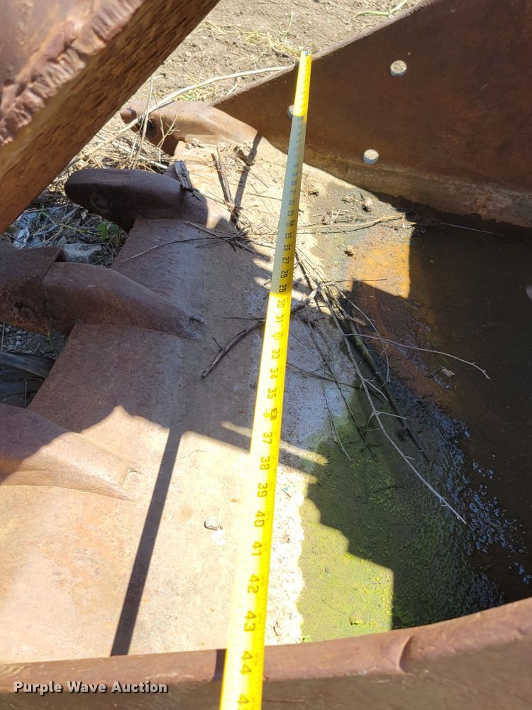 image for item DM2386 1990 Caterpillar E240  excavator