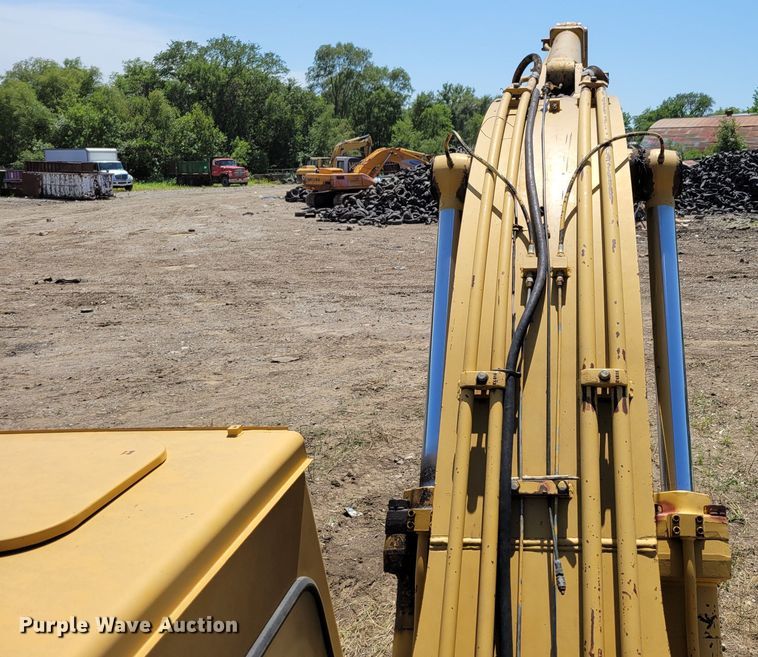 image for item DM2386 1990 Caterpillar E240  excavator