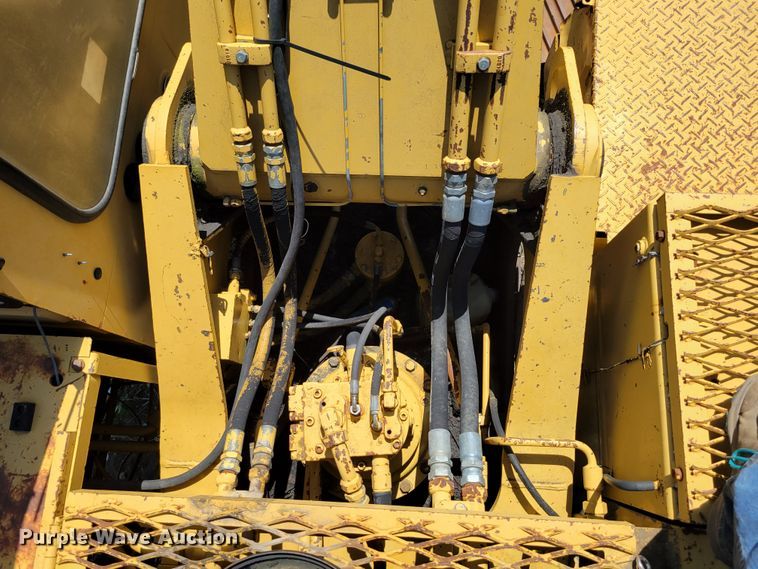 image for item DM2386 1990 Caterpillar E240  excavator