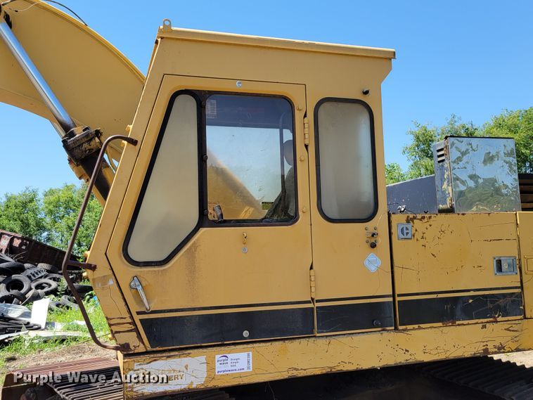 image for item DM2386 1990 Caterpillar E240  excavator