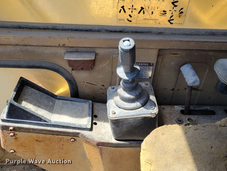 image for item DM2386 1990 Caterpillar E240  excavator
