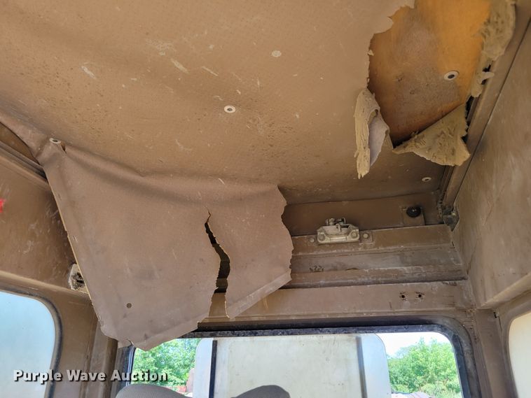 image for item DM2386 1990 Caterpillar E240  excavator