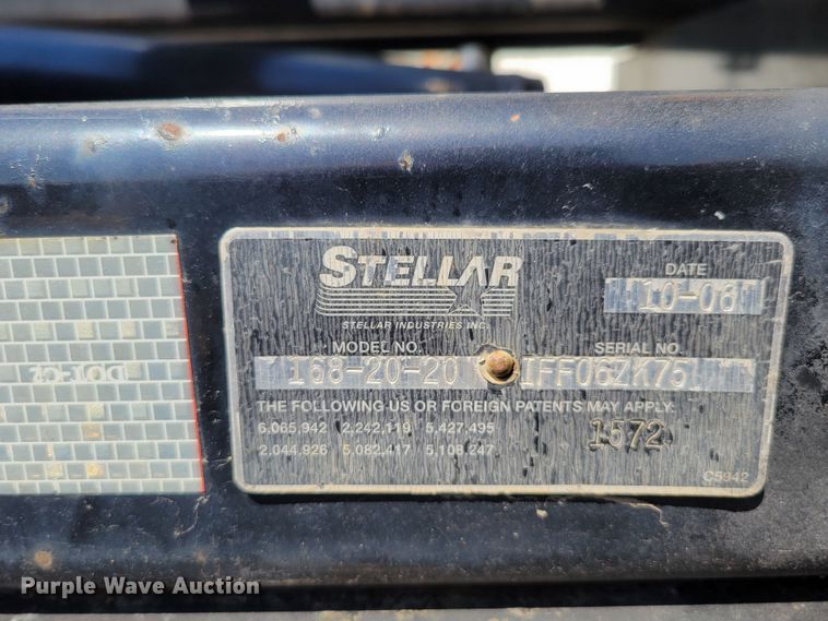 image for item DM2399 2005 GMC C6500  hook lift truck