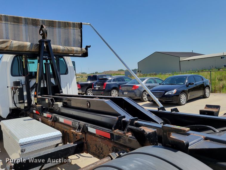 image for item DM2399 2005 GMC C6500  hook lift truck