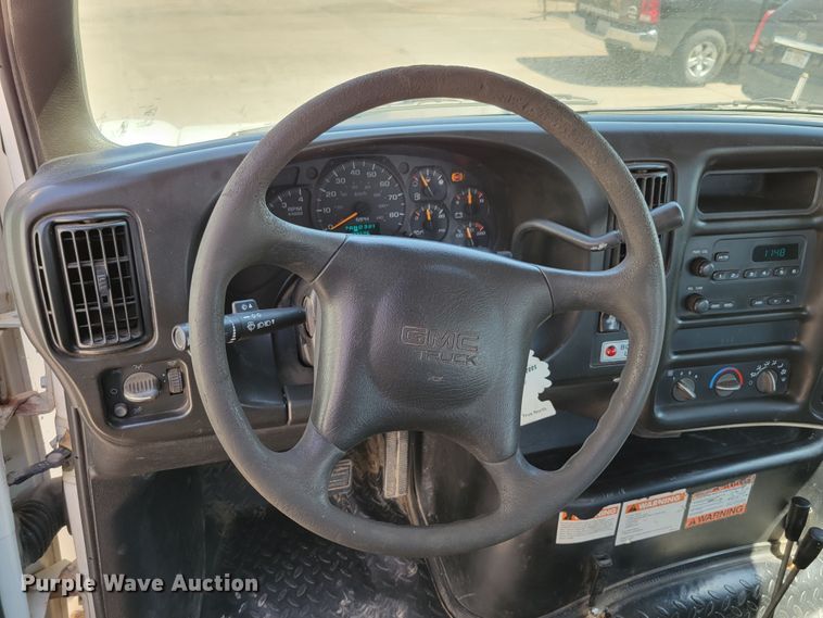 image for item DM2399 2005 GMC C6500  hook lift truck