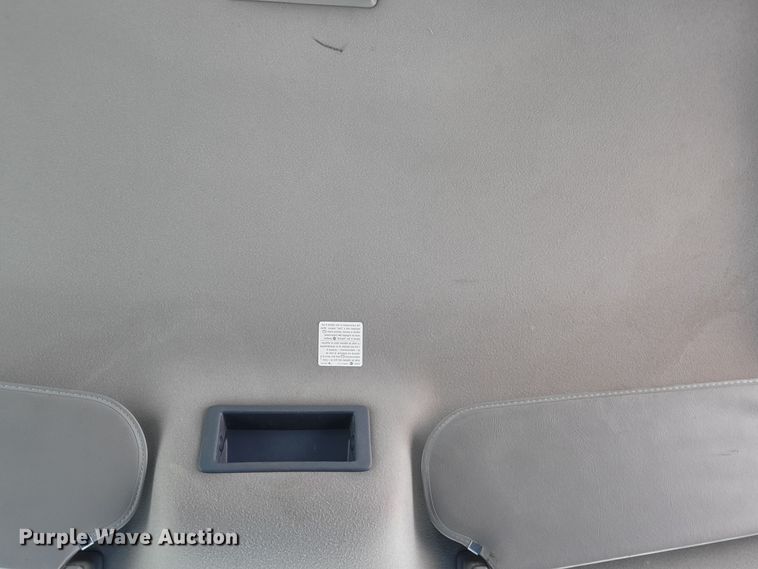 image for item DM2399 2005 GMC C6500  hook lift truck