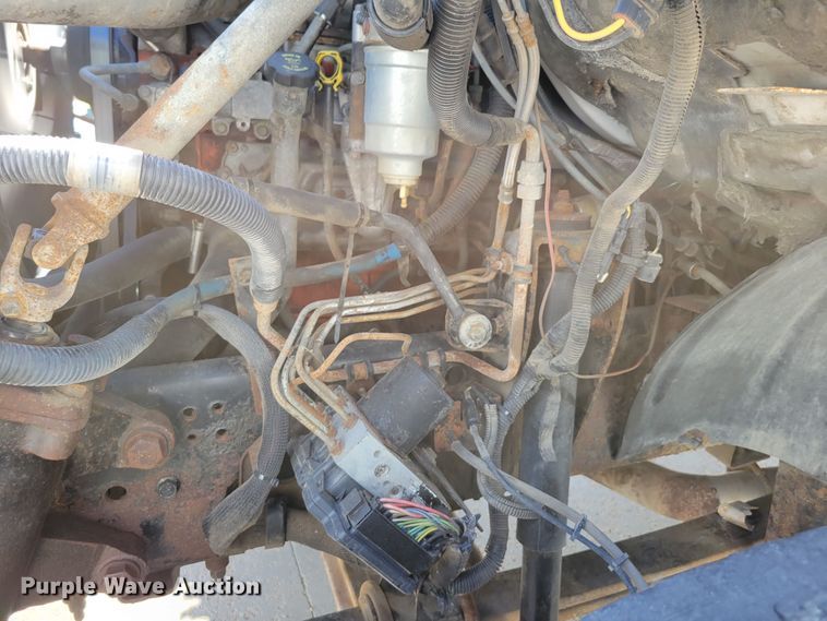 image for item DM2399 2005 GMC C6500  hook lift truck