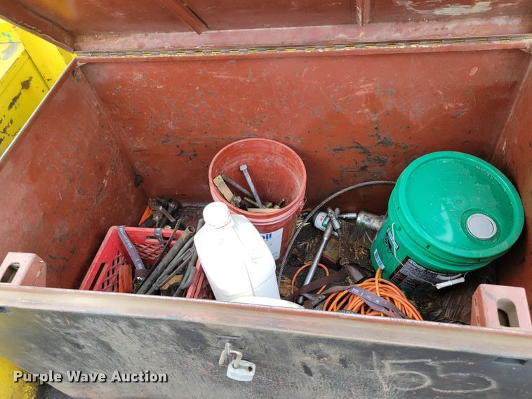 image for item DM2427 1987 Chevrolet C6500  bucket truck