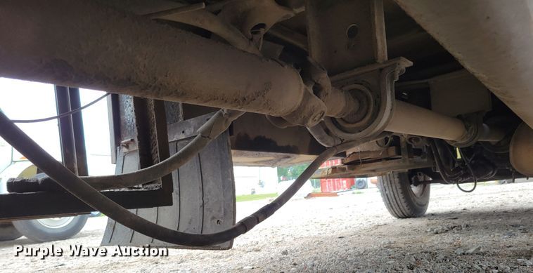 image for item DM2427 1987 Chevrolet C6500  bucket truck