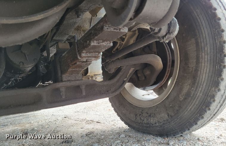 image for item DM2427 1987 Chevrolet C6500  bucket truck