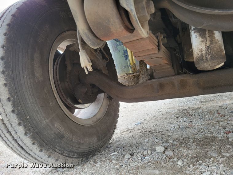 image for item DM2427 1987 Chevrolet C6500  bucket truck