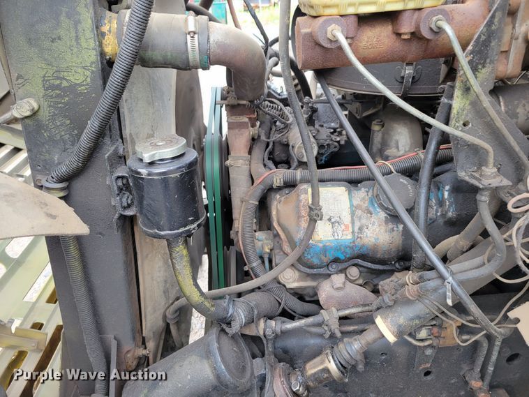 image for item DM2427 1987 Chevrolet C6500  bucket truck