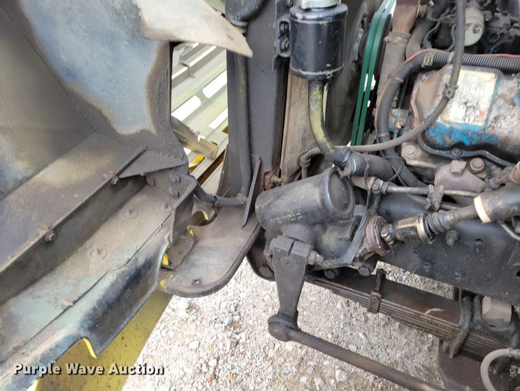 image for item DM2427 1987 Chevrolet C6500  bucket truck