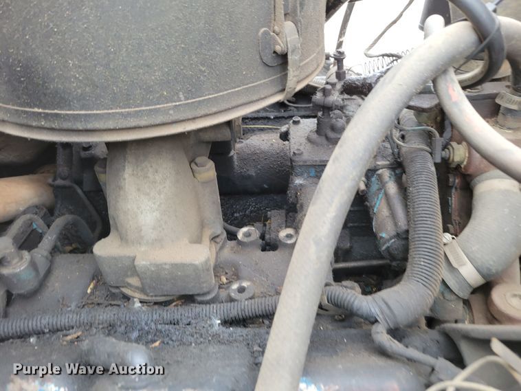 image for item DM2427 1987 Chevrolet C6500  bucket truck