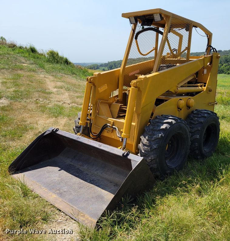 image for item DM2448 Hydra-mac 20C  skid steer loader