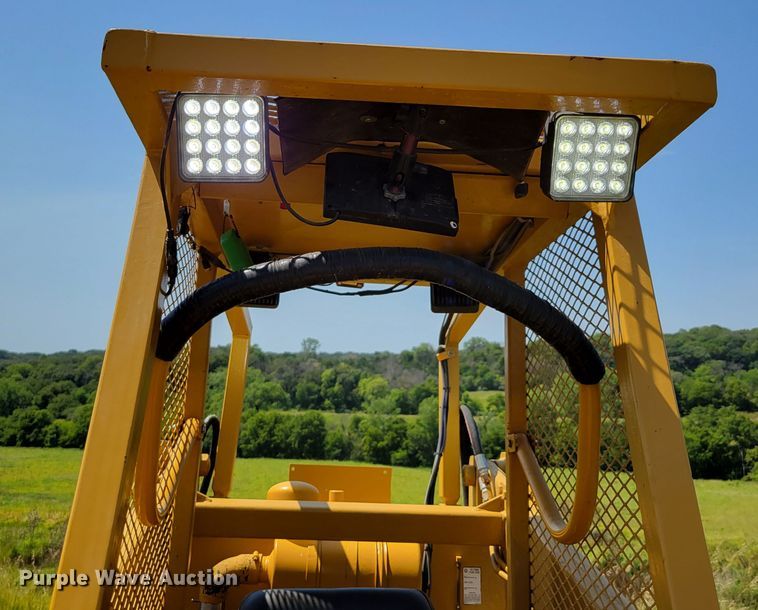 image for item DM2448 Hydra-mac 20C  skid steer loader