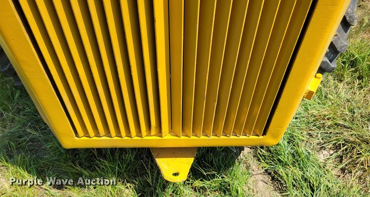 image for item DM2448 Hydra-mac 20C  skid steer loader