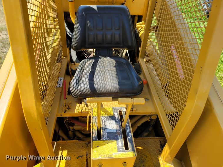 image for item DM2448 Hydra-mac 20C  skid steer loader