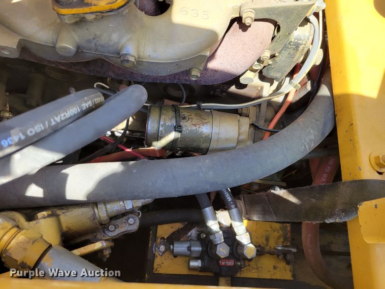 image for item DM2448 Hydra-mac 20C  skid steer loader