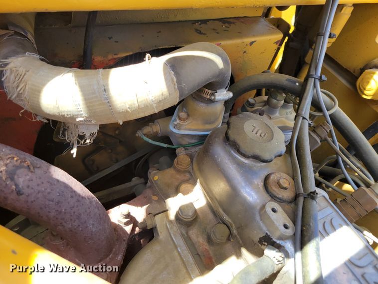 image for item DM2448 Hydra-mac 20C  skid steer loader