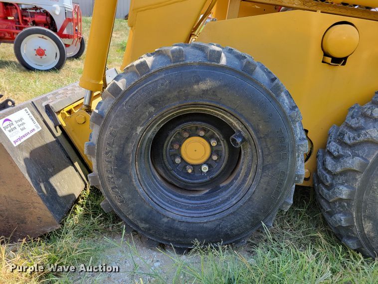 image for item DM2448 Hydra-mac 20C  skid steer loader