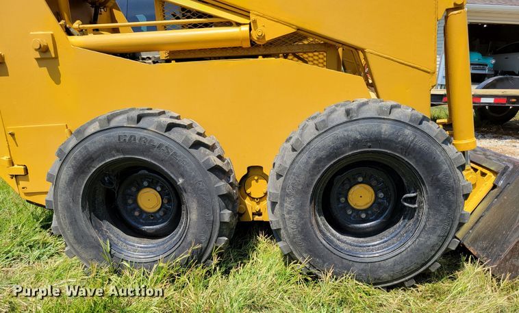 image for item DM2448 Hydra-mac 20C  skid steer loader