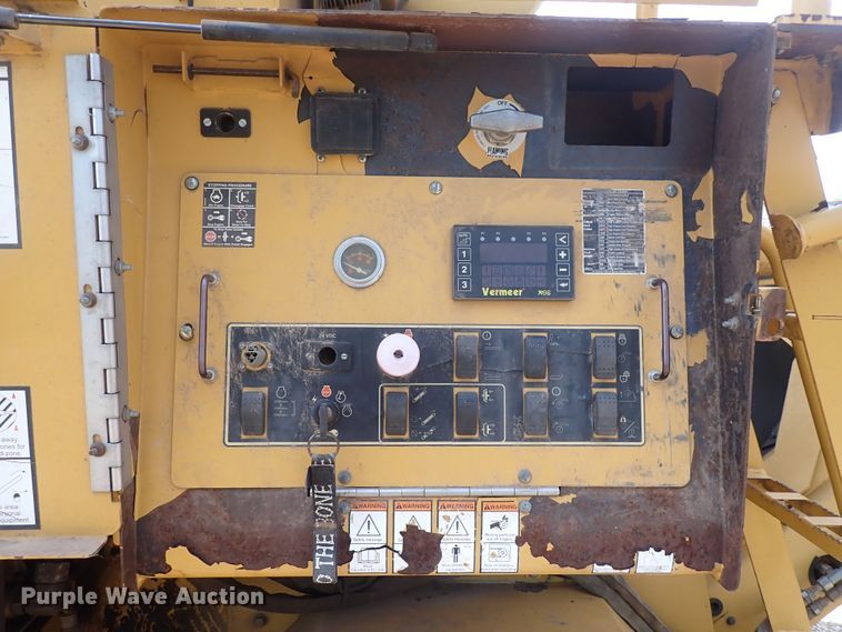 image for item DN0478 2005 Vermeer HG6000  horizontal grinder